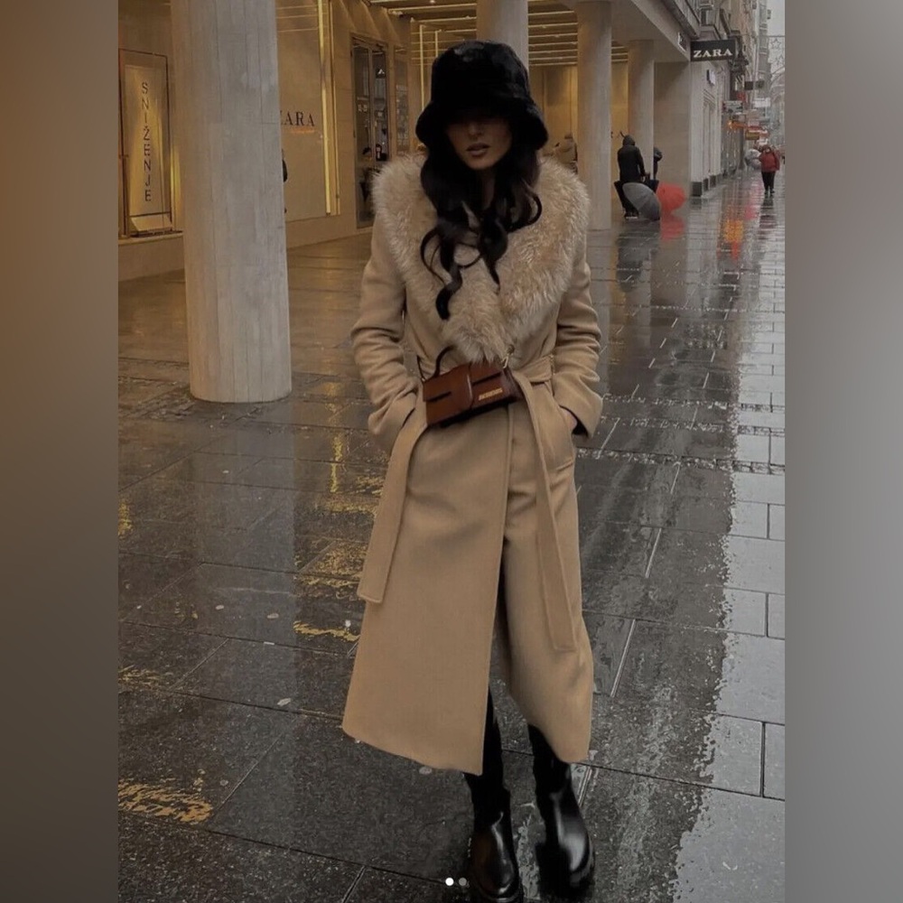 Zara Lapel collar coat with removable faux fir bloggers favorite - Picture 5 of 12